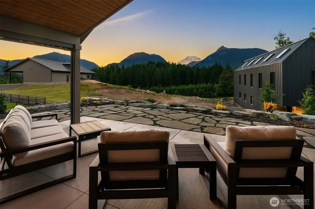 150 Burl Lane Packwood WA 98361