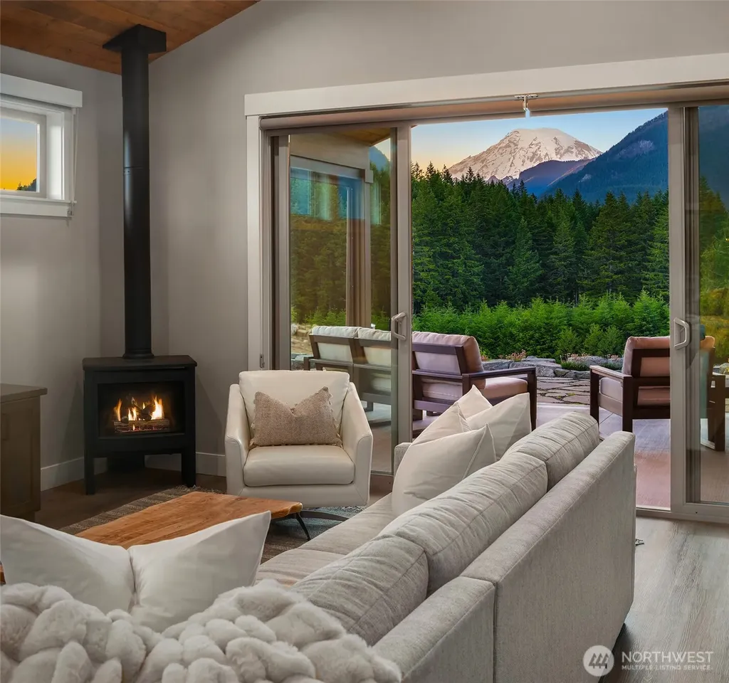 150 Burl Lane Packwood WA 98361