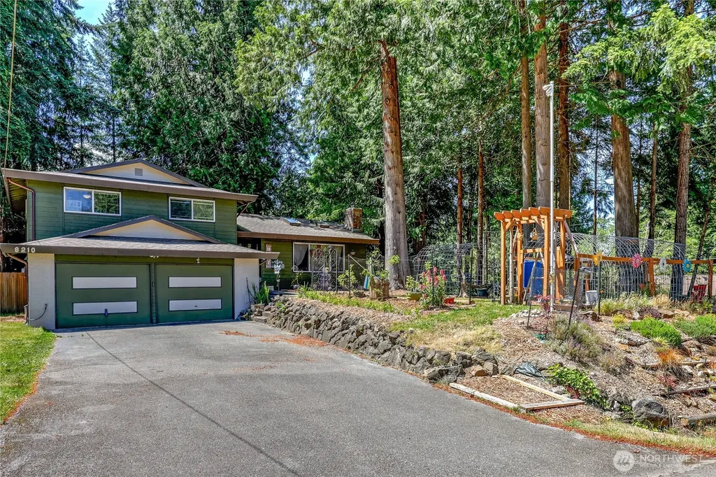 8210 University Point Circle NE Bremerton WA 98311