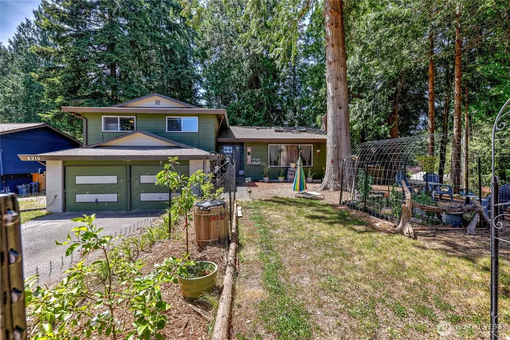 8210 University Point Circle NE Bremerton WA 98311