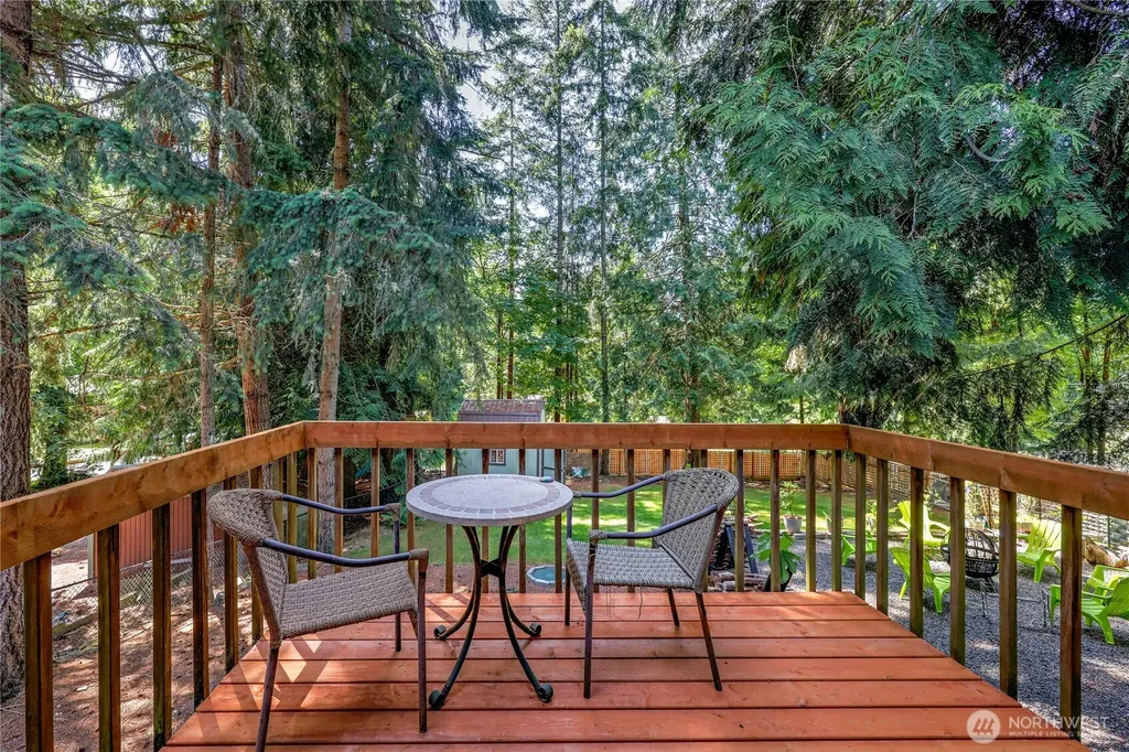 8210 University Point Circle NE Bremerton WA 98311