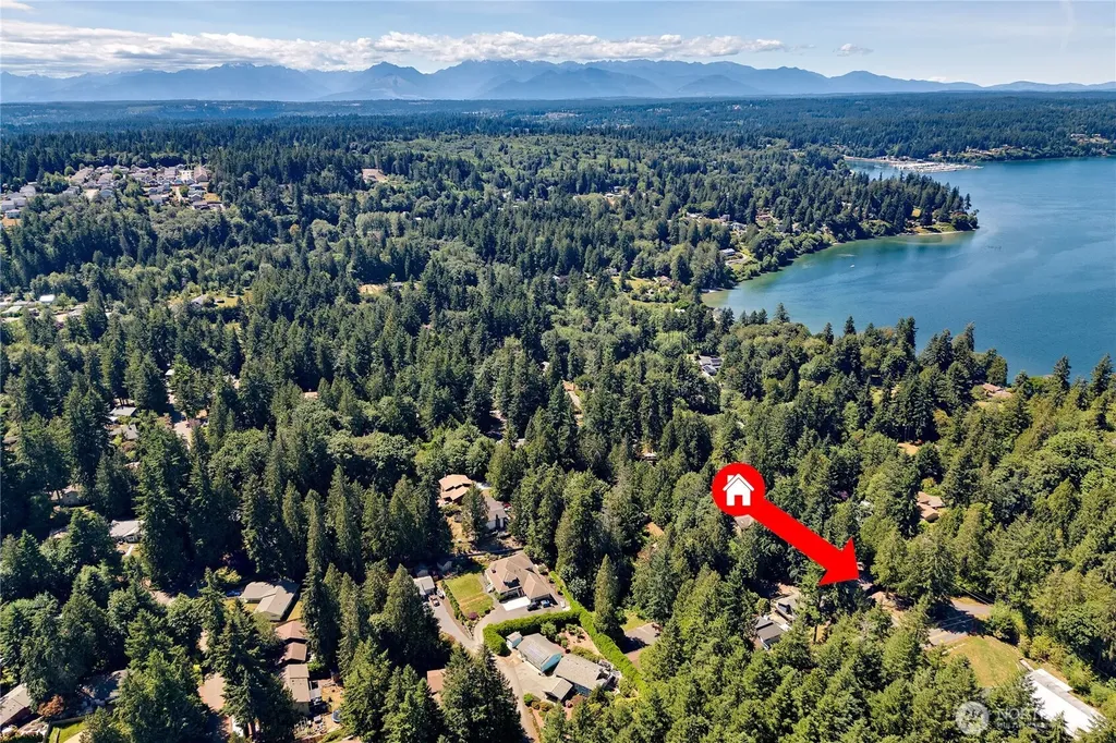 8210 University Point Circle NE Bremerton WA 98311