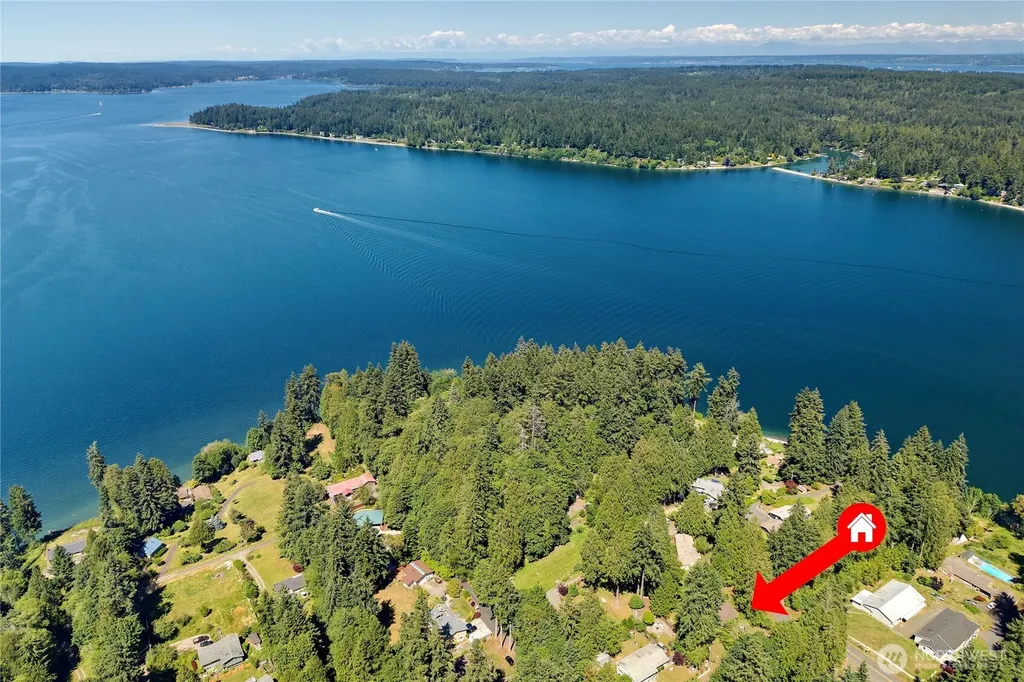 8210 University Point Circle NE Bremerton WA 98311