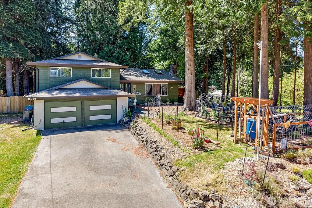 8210 University Point Circle NE Bremerton WA 98311
