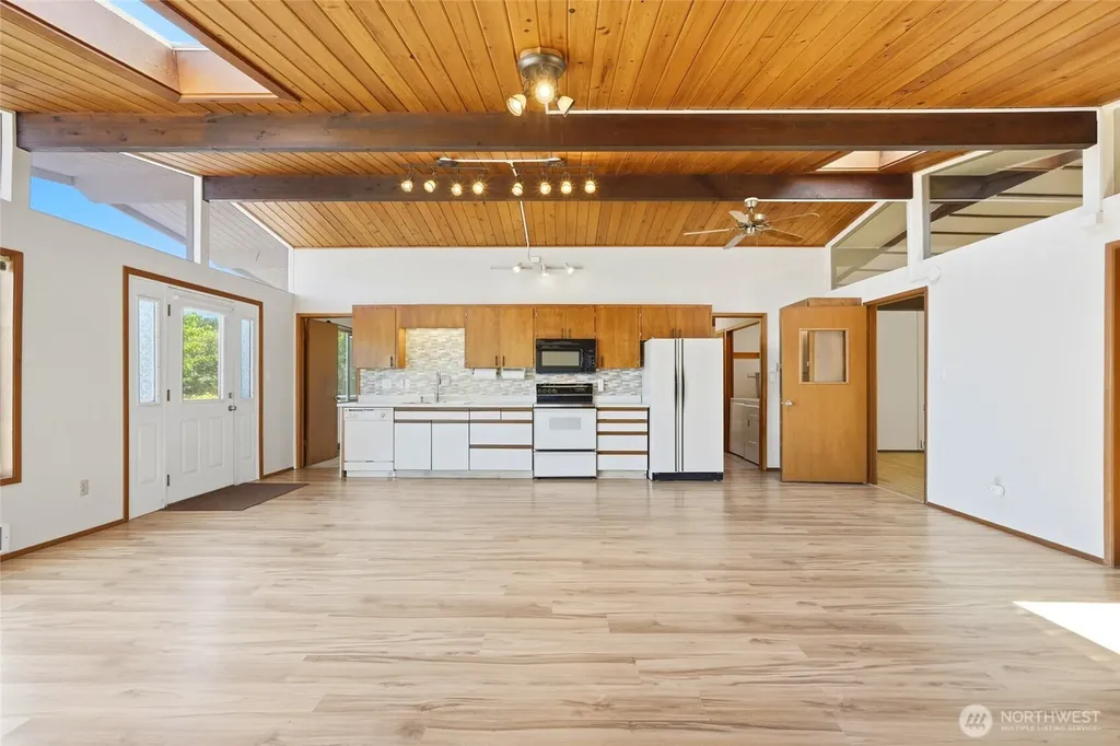 1838 Edgewood Drive Camano Island WA 98282