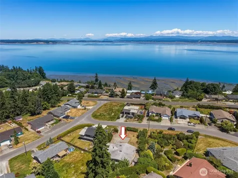 1838 Edgewood Drive Camano Island WA 98282
