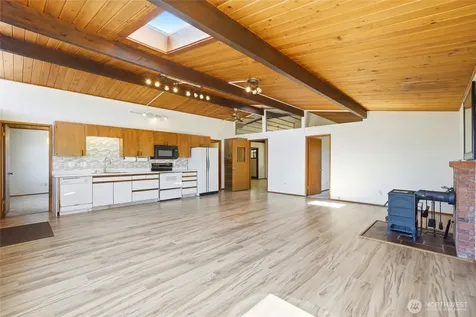 1838 Edgewood Drive Camano Island WA 98282