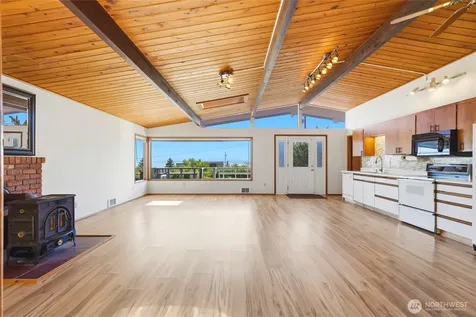 1838 Edgewood Drive Camano Island WA 98282