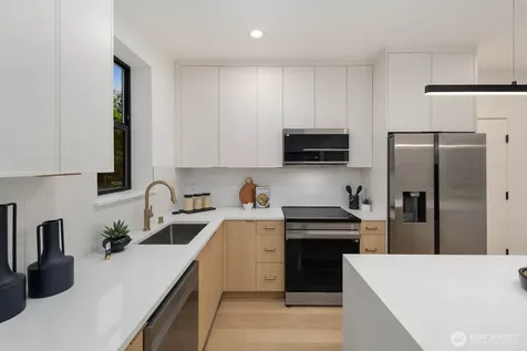 9024 Corliss Avenue N Seattle WA 98103