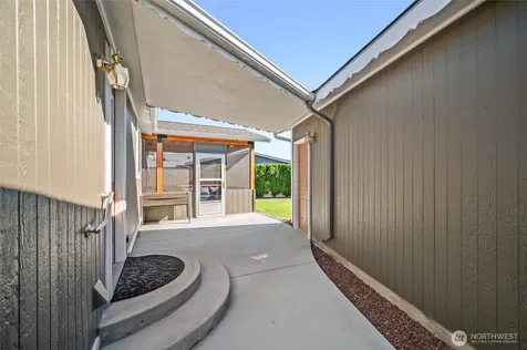 1606 Twin Peaks Drive Wenatchee WA 98801