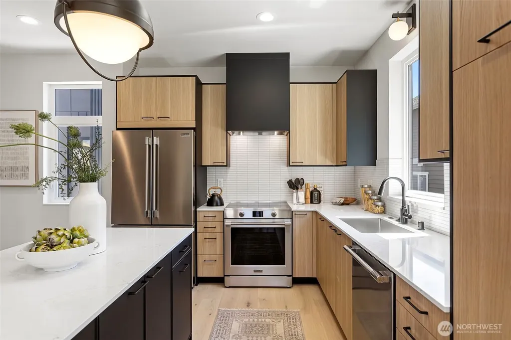 4432 Dayton Avenue N Seattle WA 98103