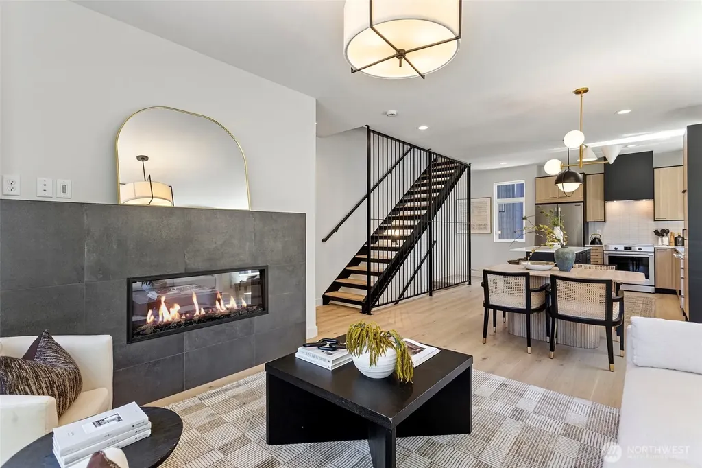 4432 Dayton Avenue N Seattle WA 98103