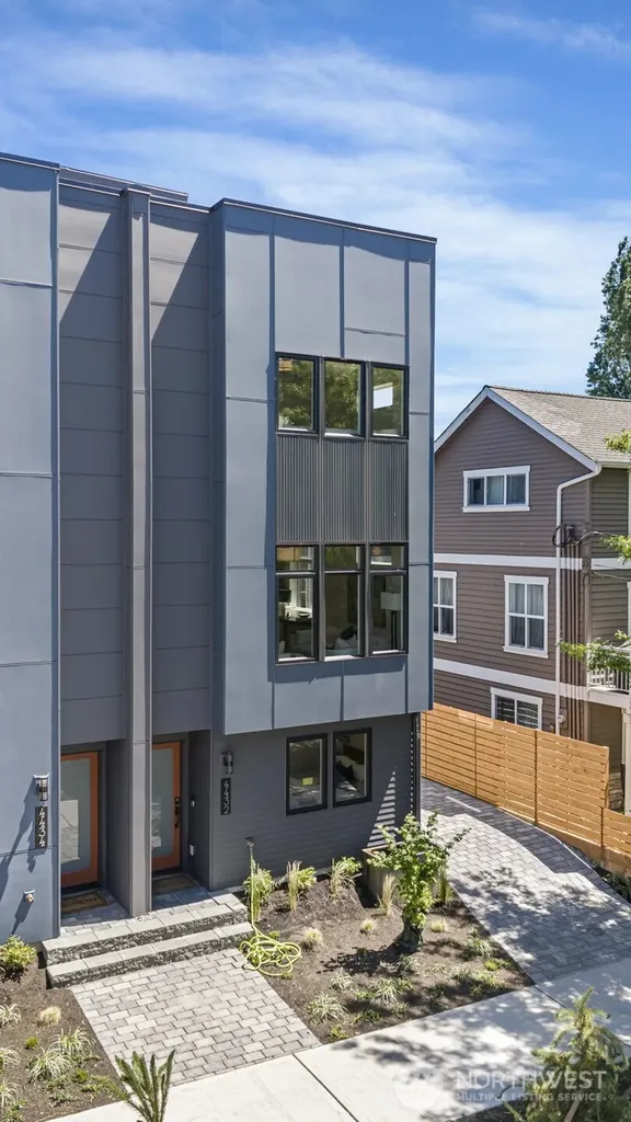 4432 Dayton Avenue N Seattle WA 98103
