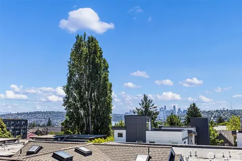 4432 Dayton Avenue N Seattle WA 98103