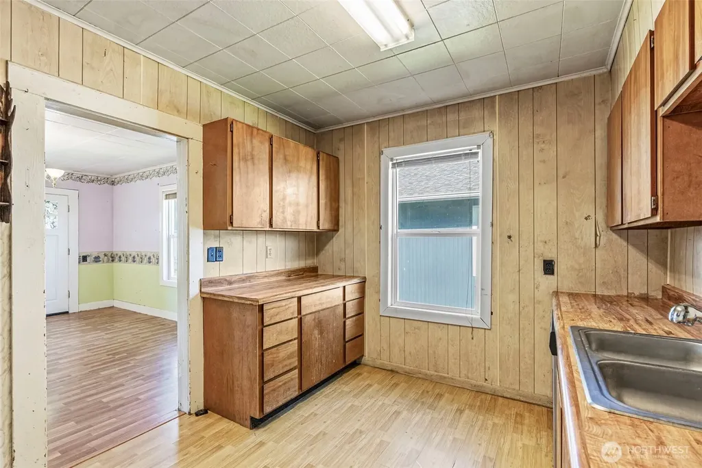 244 19th Avenue Longview WA 98632