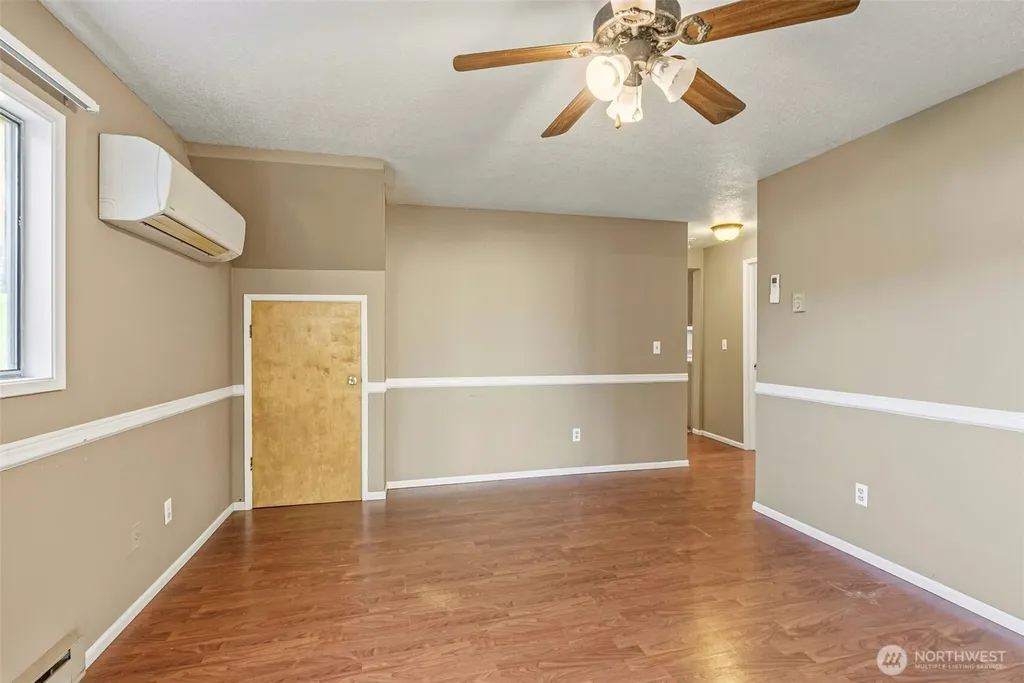 244 19th Avenue Longview WA 98632
