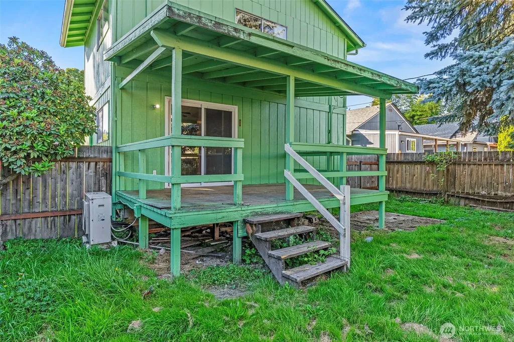 244 19th Avenue Longview WA 98632