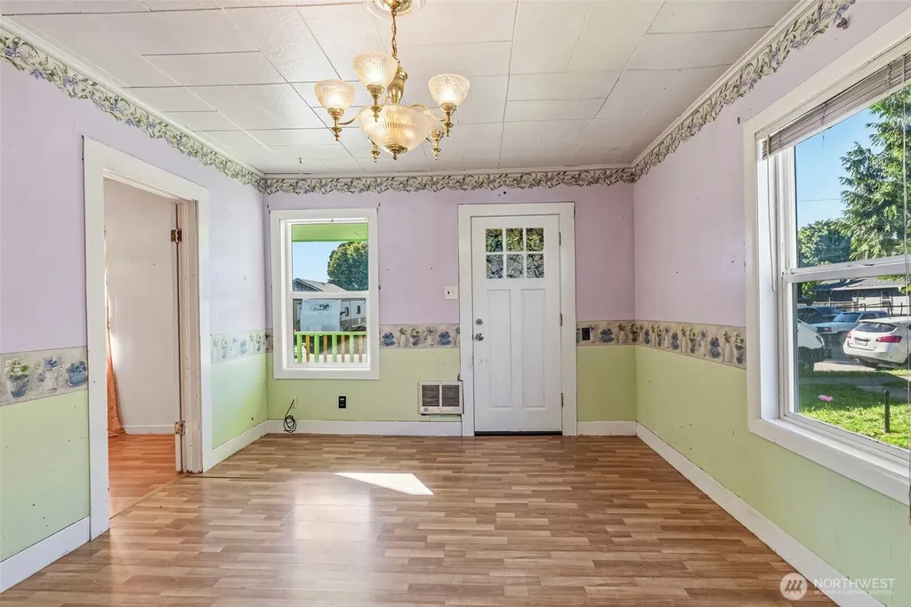 244 19th Avenue Longview WA 98632
