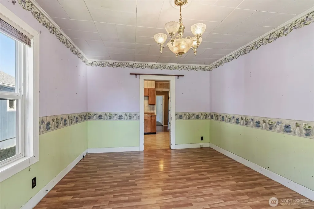 244 19th Avenue Longview WA 98632