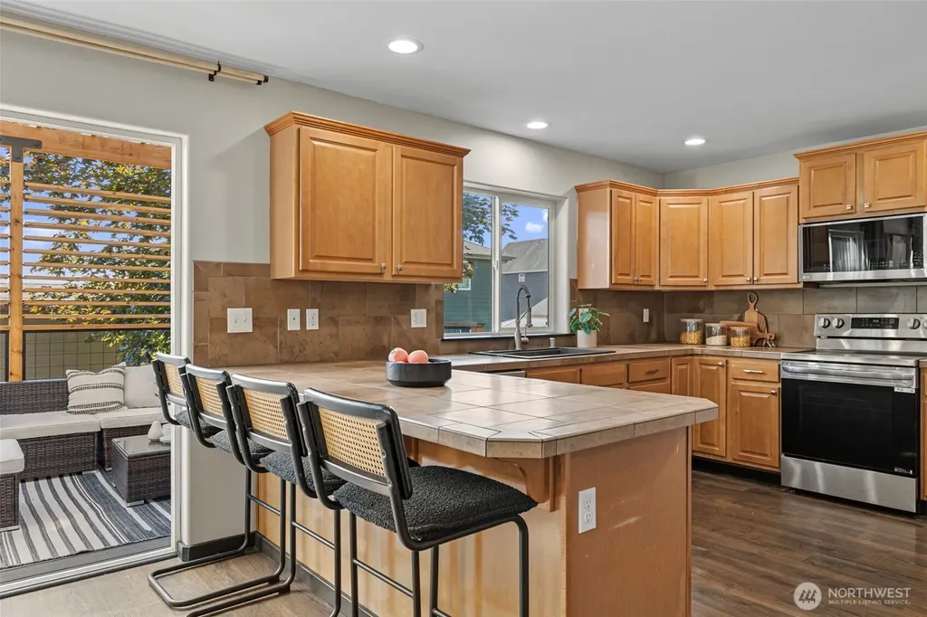 7304 284th Street NW Stanwood WA 98292