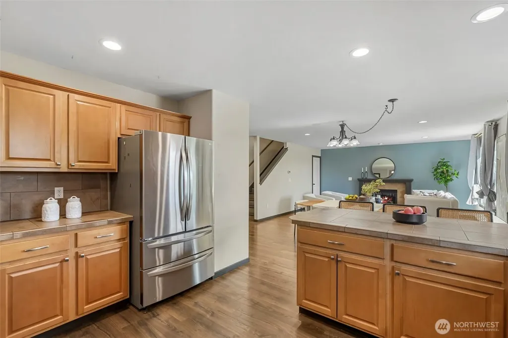 7304 284th Street NW Stanwood WA 98292