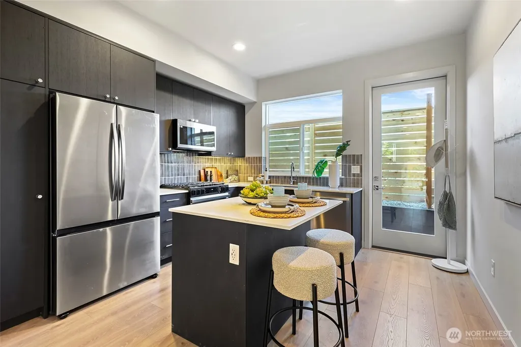 9744 Holman Road NW Seattle WA 98117