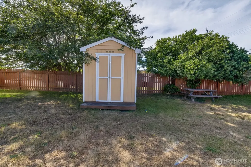1039 W Sixth Street Port Angeles WA 98363