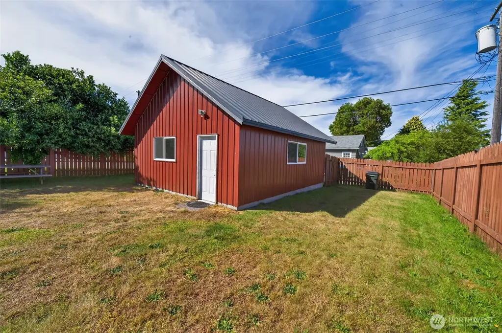 1039 W Sixth Street Port Angeles WA 98363