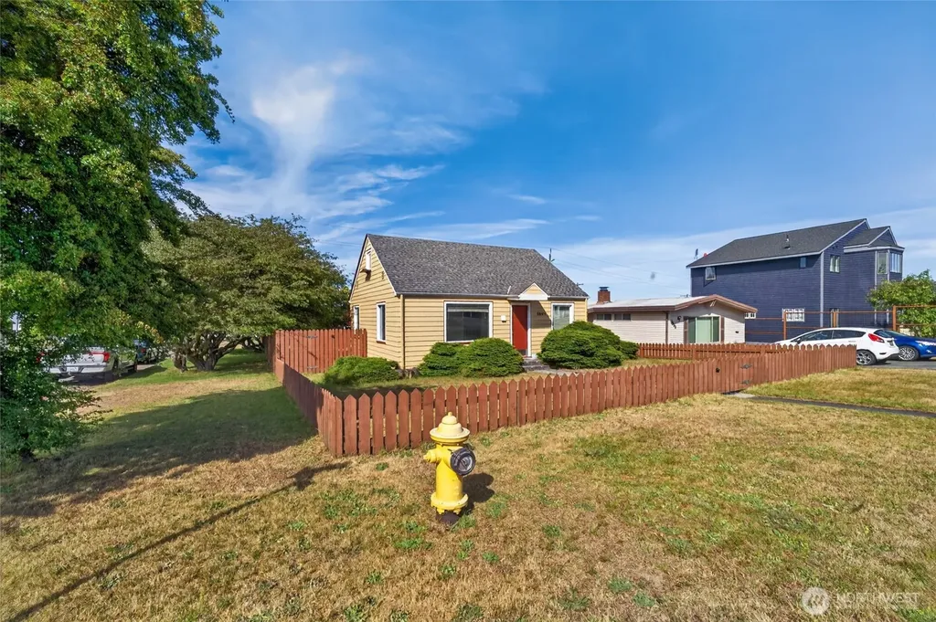 1039 W Sixth Street Port Angeles WA 98363