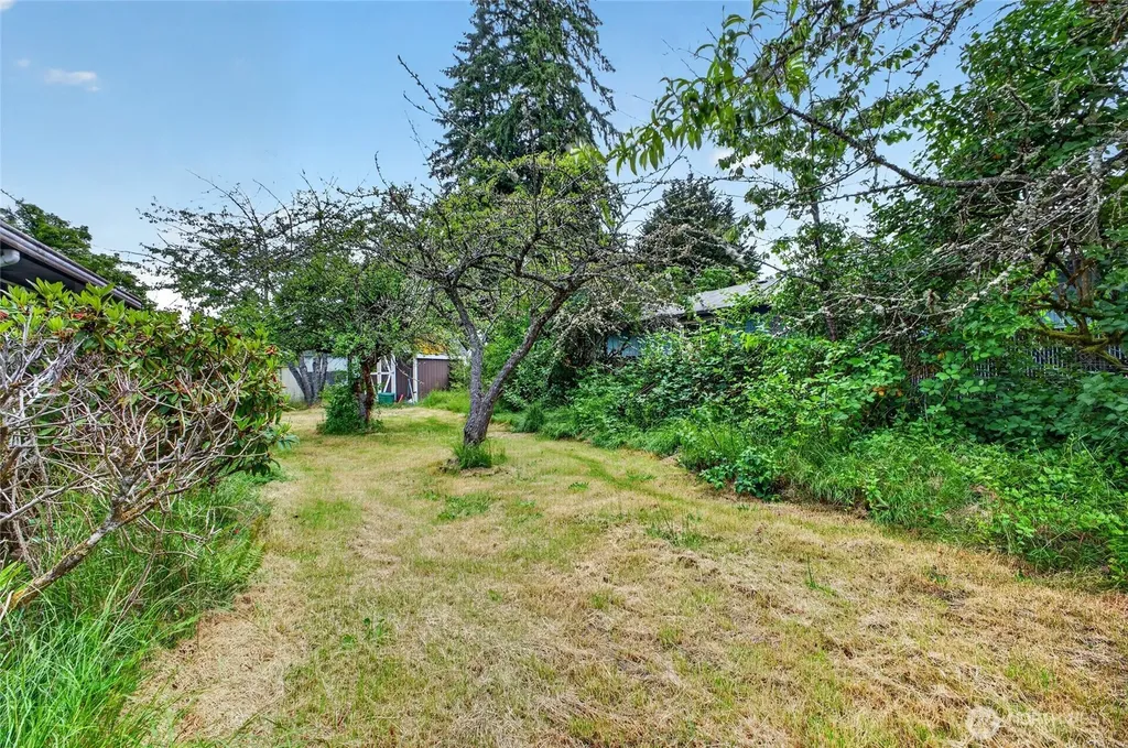 925 139th Street E Tacoma WA 98445
