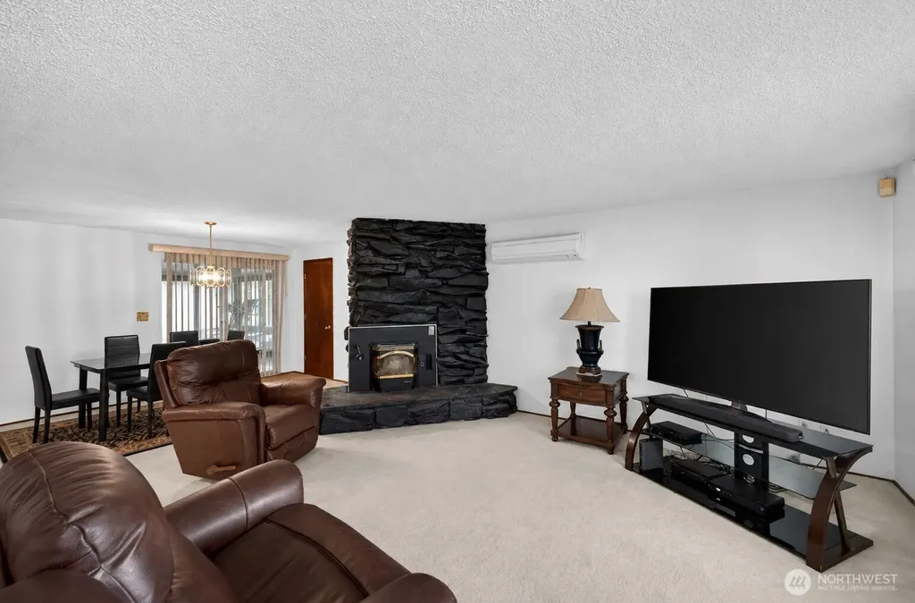 925 139th Street E Tacoma WA 98445