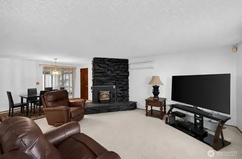 925 139th Street E Tacoma WA 98445