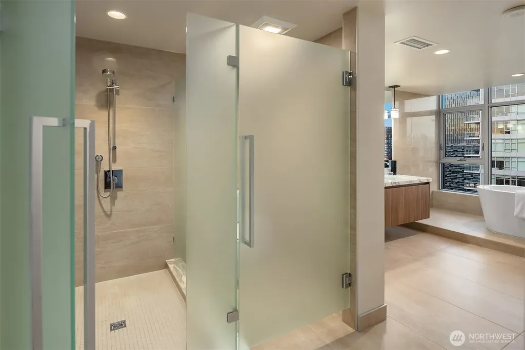 583 Battery Street Seattle WA 98121