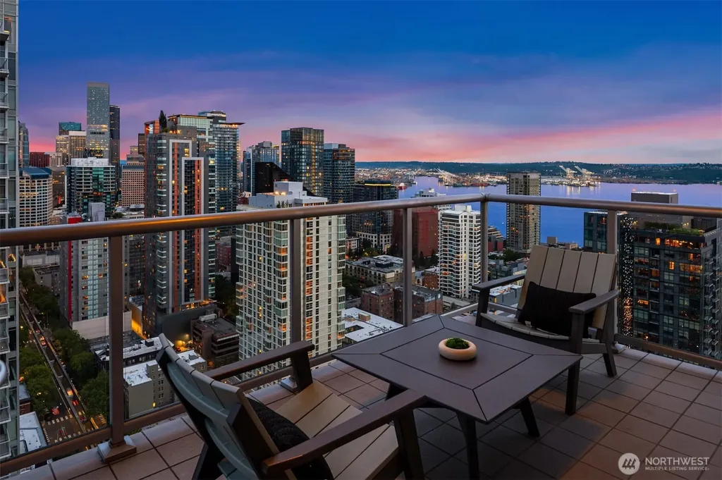 583 Battery Street Seattle WA 98121