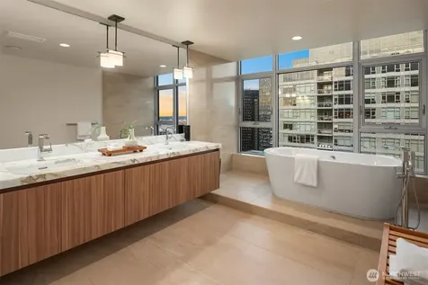 583 Battery Street Seattle WA 98121