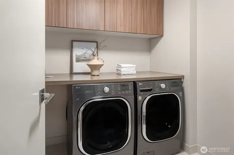 583 Battery Street Seattle WA 98121