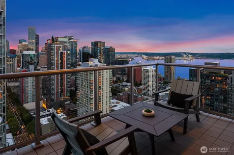 583 Battery Street Seattle WA 98121