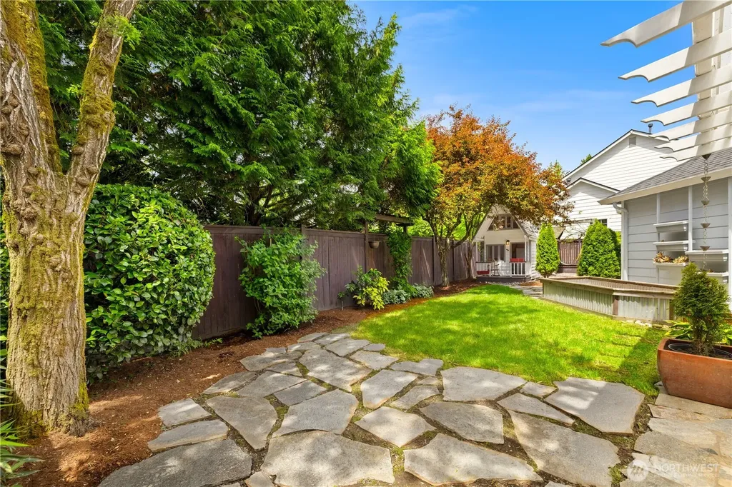 18720 33rd Avenue SE Bothell WA 98012