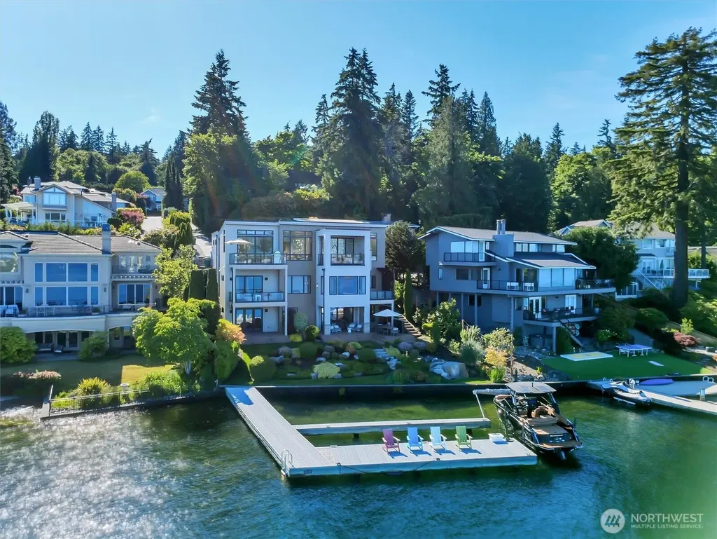 6922 96th Avenue SE Mercer Island WA 98040