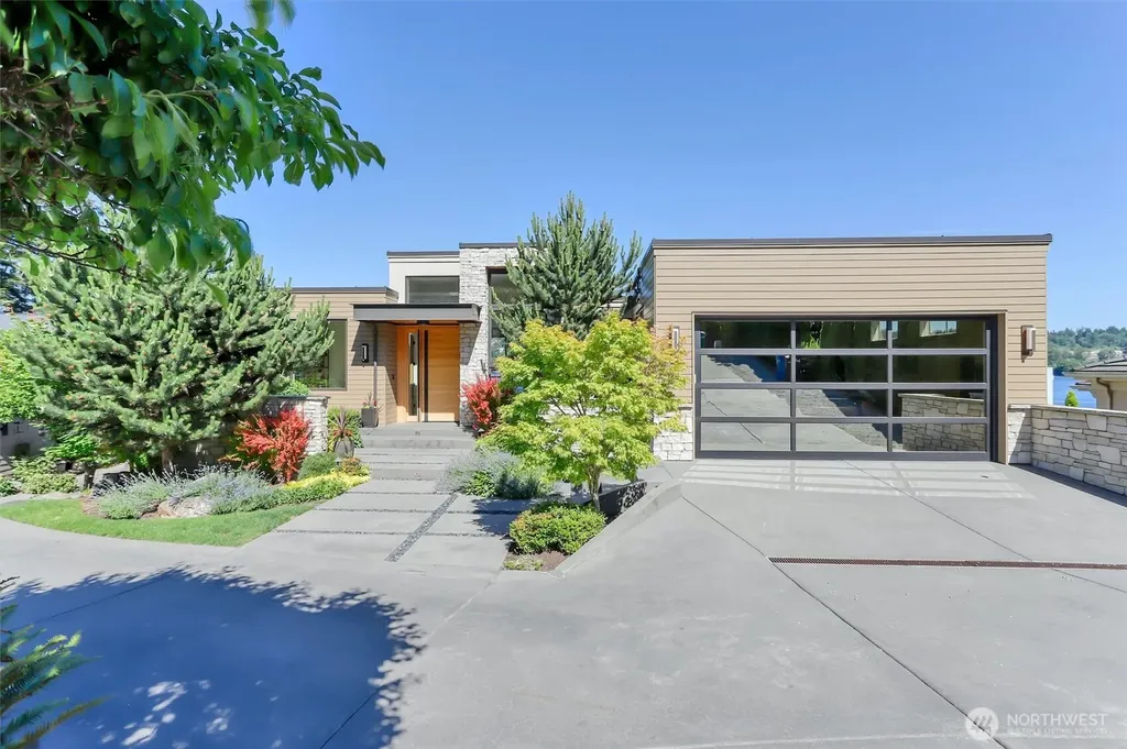 6922 96th Avenue SE Mercer Island WA 98040