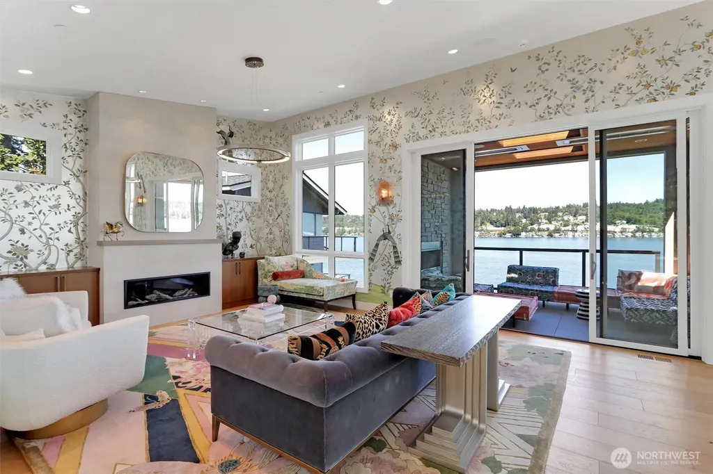6922 96th Avenue SE Mercer Island WA 98040