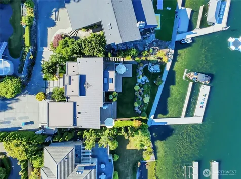 6922 96th Avenue SE Mercer Island WA 98040