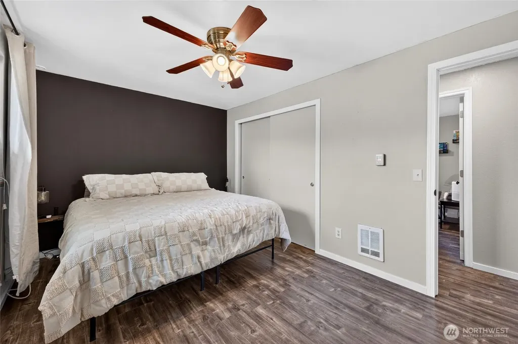 405 Johnson Street Enumclaw WA 98022