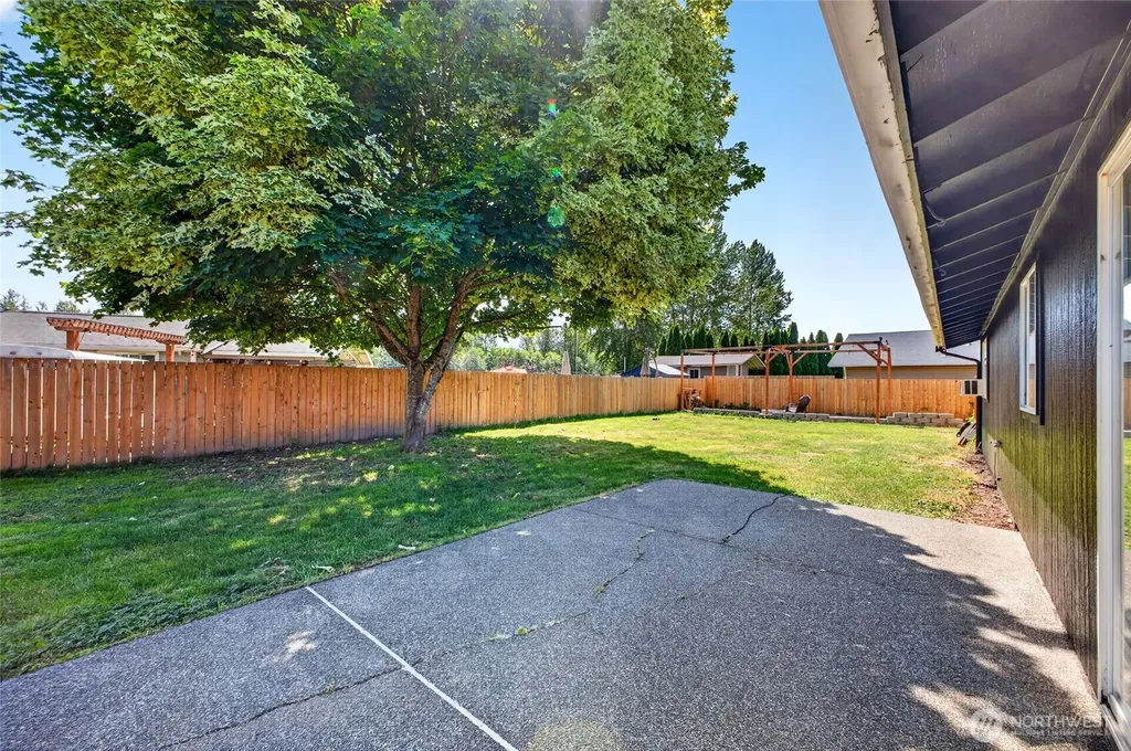 405 Johnson Street Enumclaw WA 98022