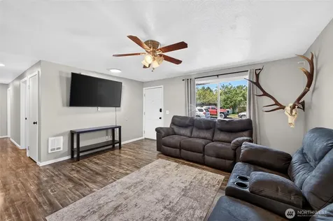 405 Johnson Street Enumclaw WA 98022