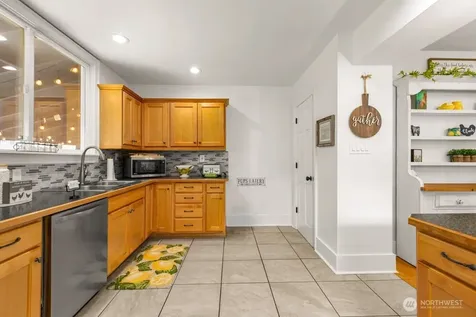 3840 Fawcett Avenue Tacoma WA 98418