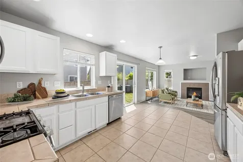 11222 186th Street Ct E Puyallup WA 98374