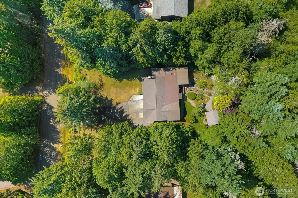 14203 Thomas Drive NW Silverdale WA 98383
