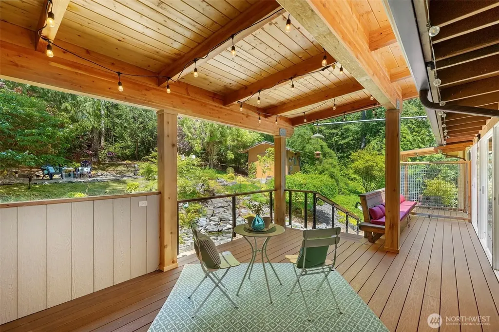 14203 Thomas Drive NW Silverdale WA 98383