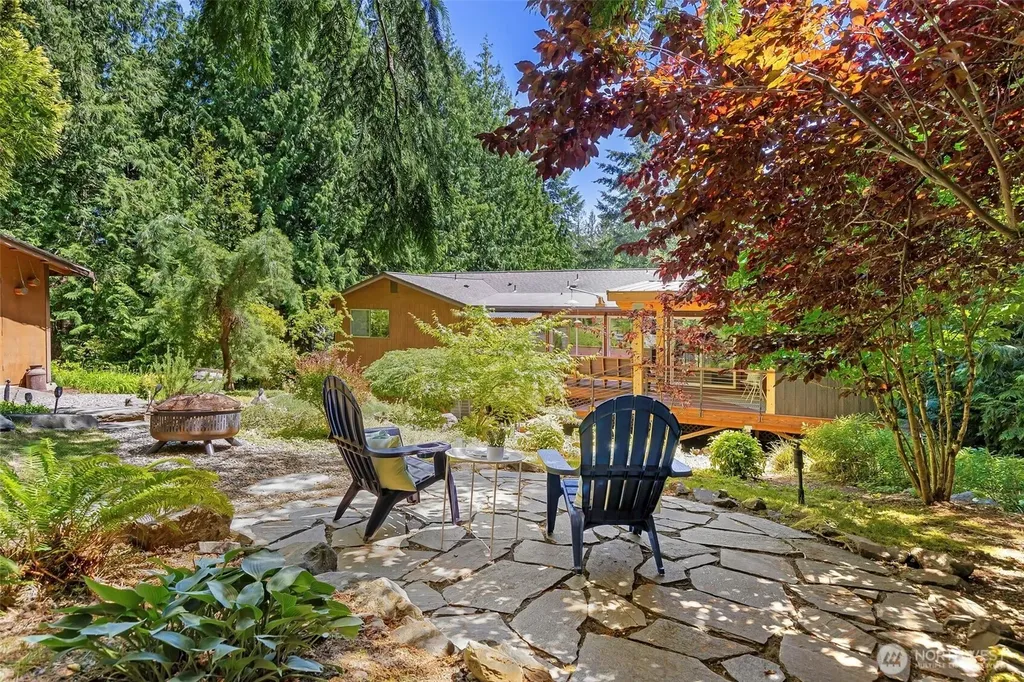 14203 Thomas Drive NW Silverdale WA 98383